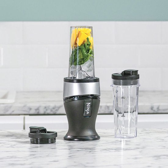 Ninja Foodi Nutri Blender - 700 Watt - Inclusief 2 Bekers-to-Go - Compact en Krachtig - QB3001EUS